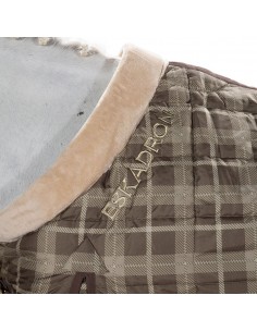 Couverture d'écurie FAUXFUR NECK - 250g Eskadron 2