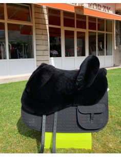 Selle en mouton avec tapis intégré Mattes