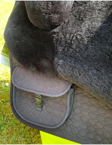 Selle en mouton avec tapis intégré Mattes