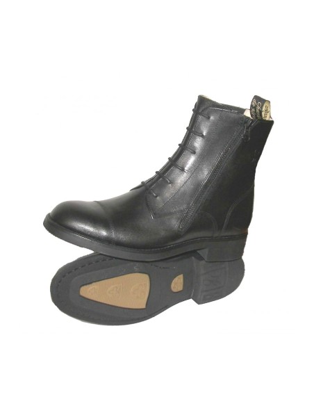 Boots CARL Charles de Nevel.