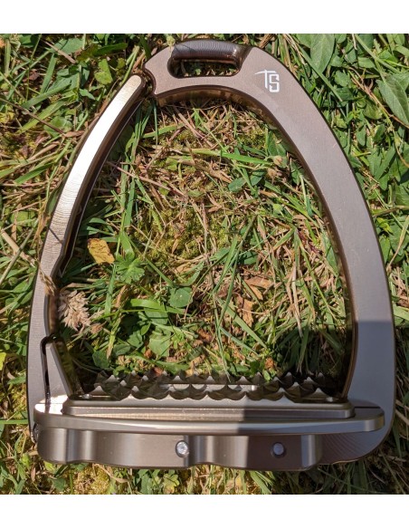 Etriers de sécurité Venice Dressage Sloped Tech Stirrups