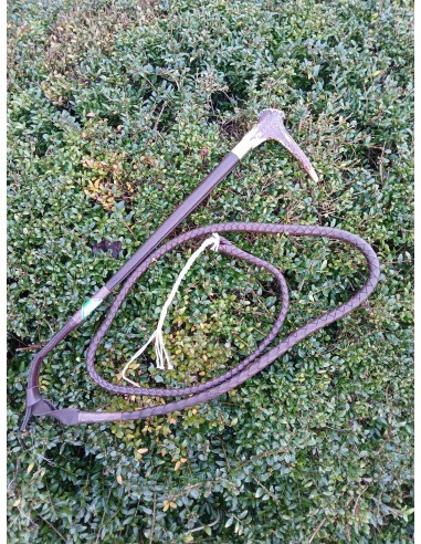 Fouet de chasse avec bois de cerf véritable et flotte FLECK